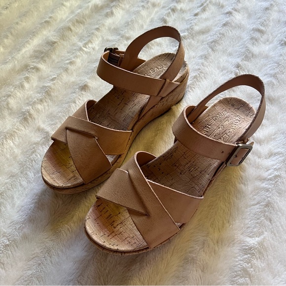 Kork-Ease Tan Leather Sandals - Picture 3 of 6